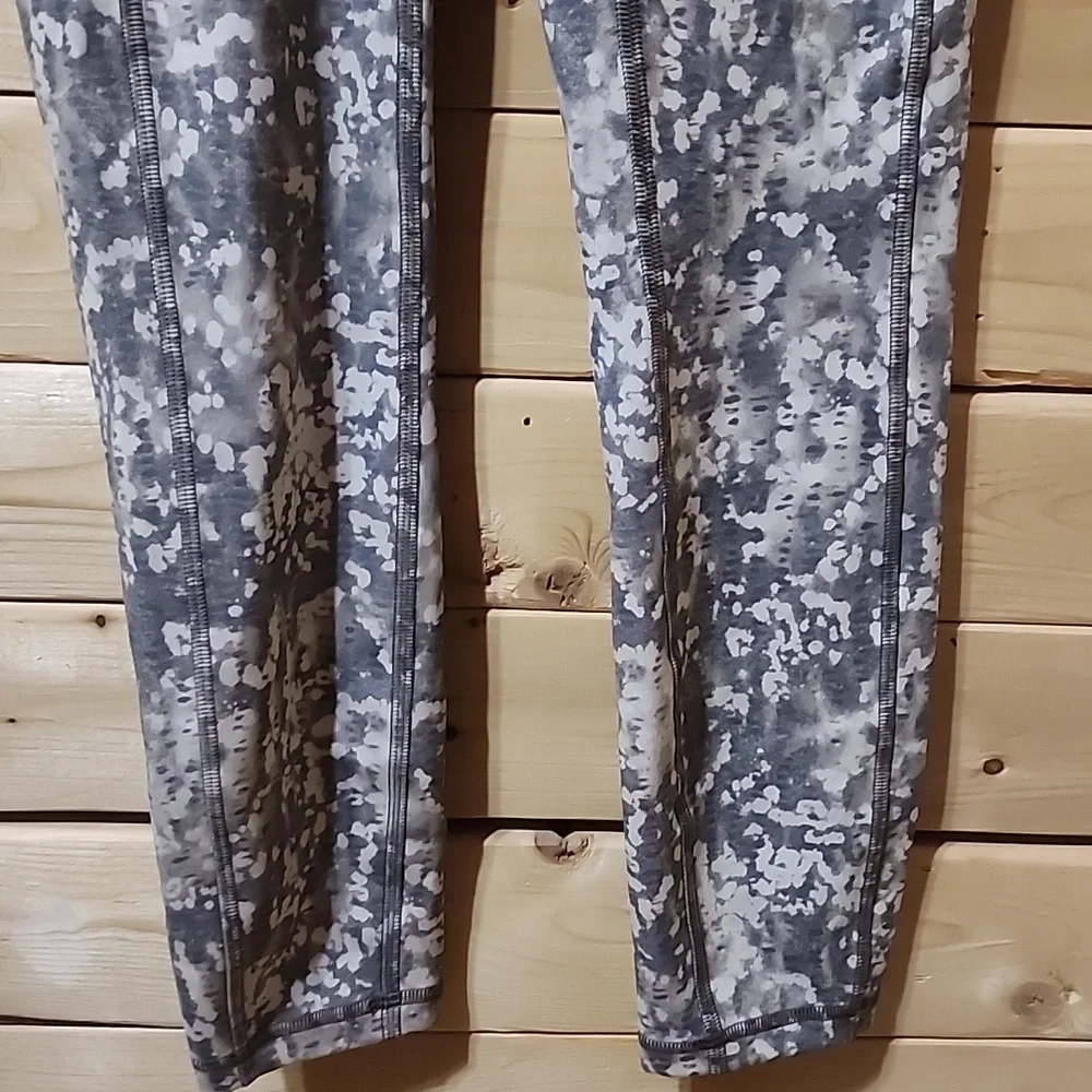 Lululemon High Rise Invigorate  NWT  Tights Leggings Size 4 - Picture 2 of 7